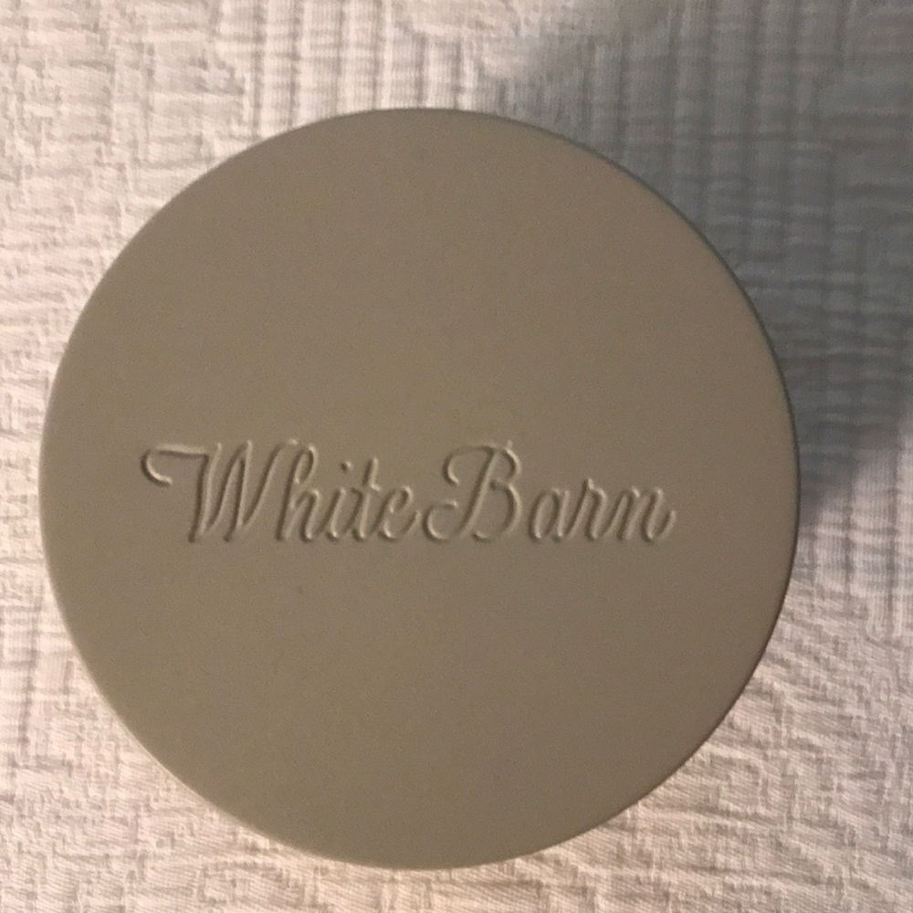 New White Barn Hot Pink Cocoa 3 Wick Candle Chocolate Vanilla Raspberry - Picture 2 of 9